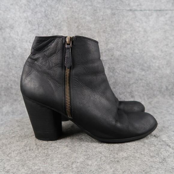 BP Shoes Womens 8.5 Booties Leather Block Heel Side Zip Black Round Toe Fashion - Picture 1 of 14